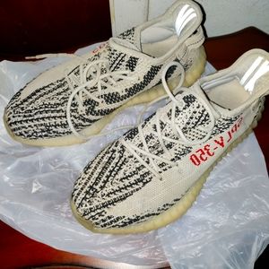 Yeezys 350 V2 Zebra